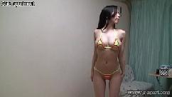 Japonesas tetas naturales cambian de bondage a micro bikini