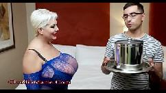 Grande tit claudia marie follada dos veces