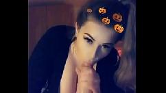 Amelia skye hace una mamada descuidada y se traga semen