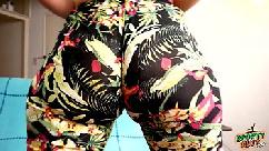 Enorme perfecto bubble butt puta saltando twerking jiggling