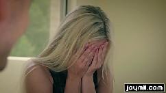 Nena infiel atrapada y follada por novios gran polla