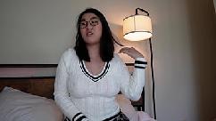 La tímida y nerd novia asiática tofu es una ninfómana secreta